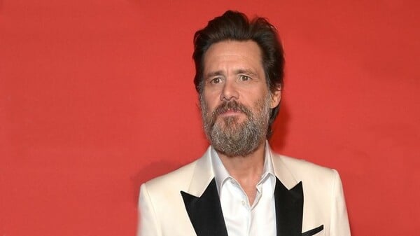 Mήνυση και σκληρές κατηγορίες κατά του Jim Carrey και από τη μητέρα της πρώην συντρόφου του