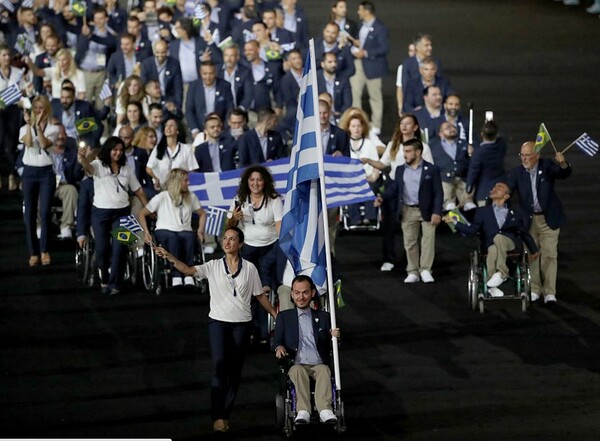 Παραολυμπιακοί Αγώνες: Eντυπωσιακή τελετή έναρξης με χορό, θεάμα και ανθρώπους γεμάτους θέληση