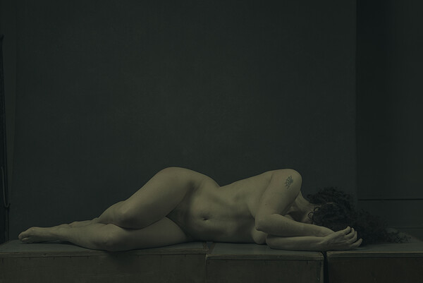 Η φωτογράφος Marta Kochanek παρουσιάζει τα γυμνά της στο LIFO.gr (NSFW)