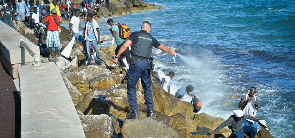 Πάνω από 200 πρόσφυγες πέρασαν από την Ιταλία στη Γαλλία "πιάνοντας στον ύπνο" τους αστυνομικούς