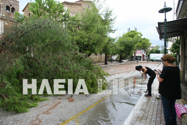 Μεγάλες καταστροφές από ανεμοστρόβιλο που "σάρωσε" την Ηλεία-Σήκωσε μέχρι και αυτοκίνητα, έσπασε τάφους