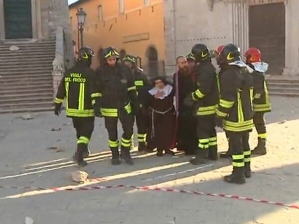 Σεισμός μεγέθους 6,6 Ρίχτερ στην κεντρική Ιταλία- Αρκετοί τραυματίες