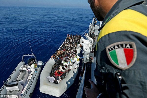 Ιταλία: 2.500 χιλ. διασώσεις προσφύγων και μεταναστών μέσα σε 48 ώρες-Yπερπλήρη πλέον τα κέντρα