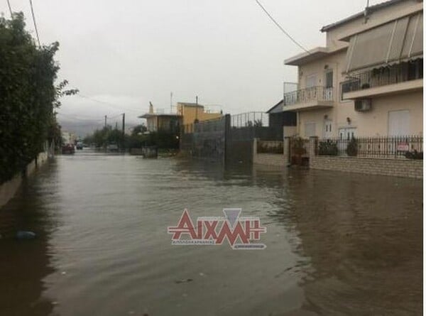 Πολλά προβλήματα από την κακοκαιρία στο Μεσολόγγι - Αίτημα να κηρυχθεί ο δήμος σε κατάσταση έκτακτης ανάγκης