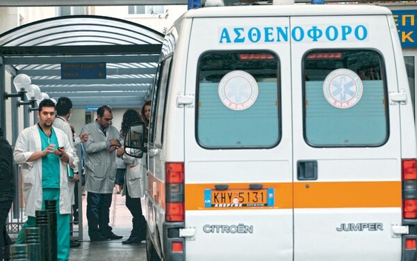 Λάρισα: 16χρονη έπεσε από τον 4ο όροφο