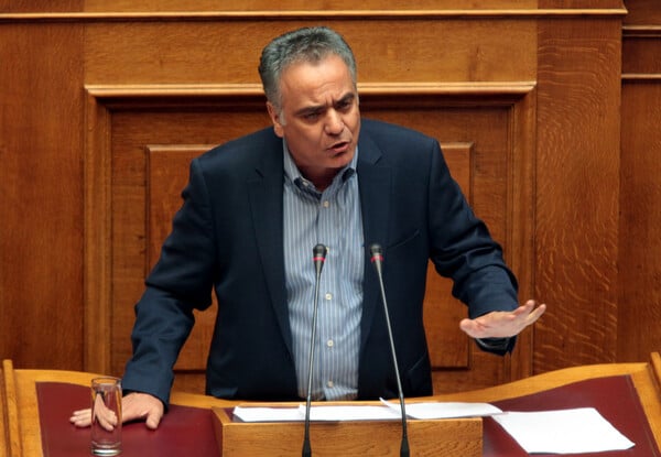 Ένταση στη Βουλή με τροπολογία της τελευταίας στιγμής-Για προσπάθεια "ξεπλύματος" χρεών έκανε λόγο η αντιπολίτευση