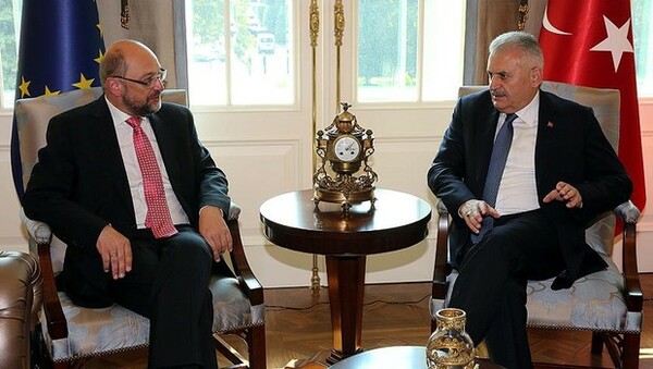Συμφωνούν ότι διαφωνούν Σουλτς και Γιλντιρίμ- Παραμένει το χάσμα μεταξύ ΕΕ και Τουρκίας