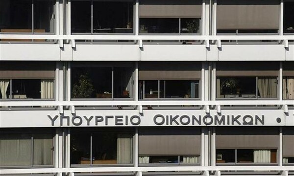 Tι απαντά το ΥΠΟΙΚ για τον συμψηφισμό επιστροφής φόρου με τον ΕΝΦΙΑ