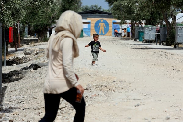 Πάνω από 1.000 πρόσφυγες έφτασαν στα νησιά του Β. Αιγαίου τον Ιανουάριο