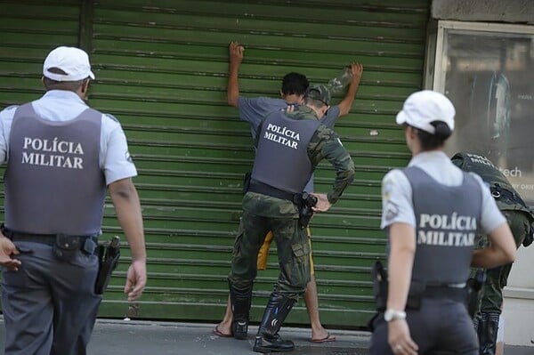 Ο πρόεδρος της Βραζιλίας ακύρωσε το διάταγμα για την ανάπτυξη του στρατού