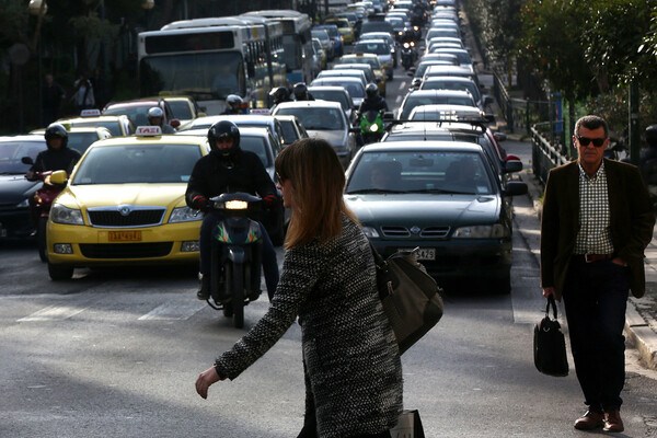 Έρχονται κι άλλες απεργίες - To χάος στους δρόμους της Αθήνας χωρίς μετρό, τραμ και ηλεκτρικό