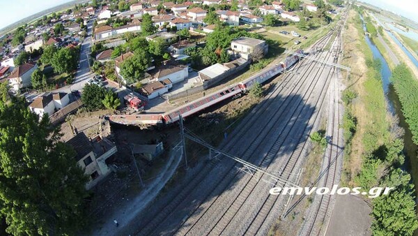 Νέος απολογισμός από το σιδηροδρομικό δυστύχημα στο Άδενδρο: Τρεις νεκροί και έξι τραυματίες