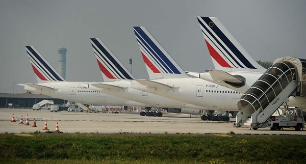 Και η Air France αίρει τον αποκλεισμό επιβατών σε πτήσεις προς τις ΗΠΑ