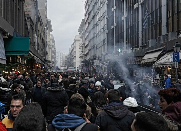 Τεράστιo street party Tσικνοπέμπτης στη Θεσσαλονίκη