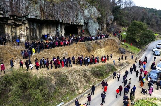 Αυτή πρέπει να είναι η μεγαλύτερη «οικογενειακή φωτογραφία» του κόσμου