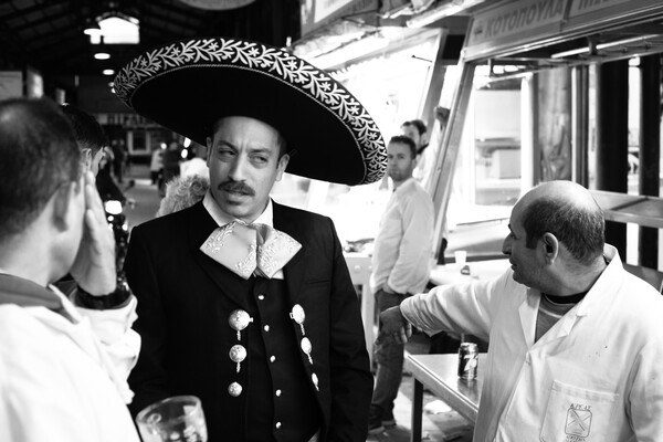 Mariachi in transit