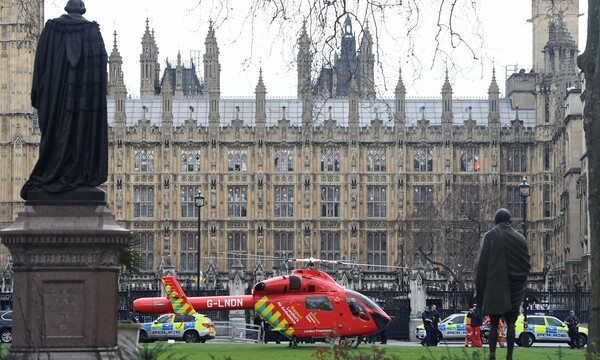 Βρετανία: Συγκεχυμένες πληροφορίες για το περιστατικό στο Κοινοβούλιο-Νεκρός φέρεται δράστης, πολλοί τραυματίες (live εικόνα)