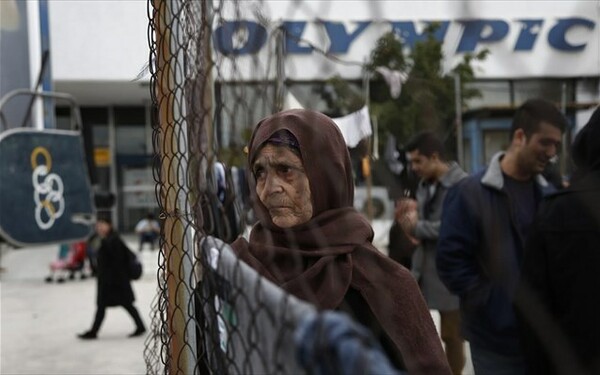 ΕΕΔΑ: Να απομακρυνθούν άμεσα οι πρόσφυγες από το Ελληνικό