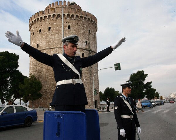 7 φωτογραφίες απ' την τελευταία μέρα του 2016 στην Θεσσαλονίκη