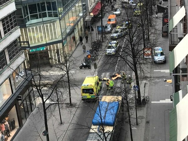 Στοκχόλμη: Για πιθανή τρομοκρατική ενέργεια κάνει λόγο η αστυνομία, δυο οι επιβεβαιωμένοι νεκροί