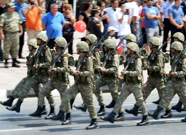 Δημοσκόπηση στα κατεχόμενα: Υπέρ της παραμονής των τουρκικών στρατευμάτων η συντριπτική πλειοψηφία