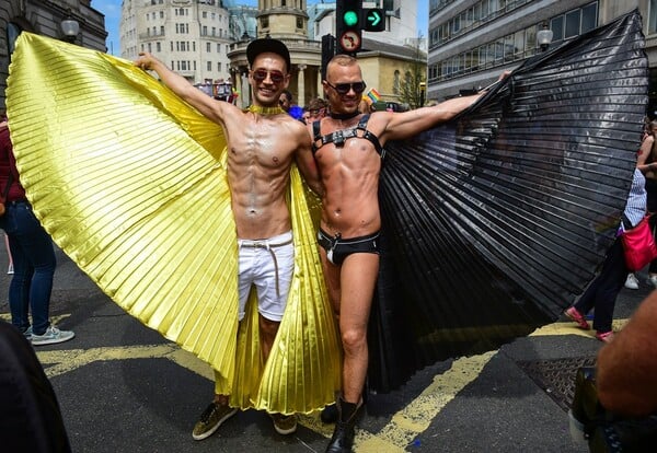 London Pride: Φωτογραφίες από την μεγάλη παρέλαση Υπερηφάνειας του Λονδίνου