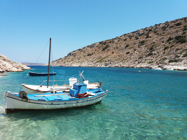 Ηρακλειά: ελεύθερη, αγνή και ξεχασμένη ανάμεσα στα μεγαθήρια των Κυκλάδων