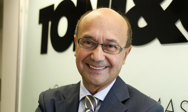 Πέθανε ο Τόνι Μάσκολο, συνιδρυτής της αλυσίδας κομμωτηρίων Toni & Guy
