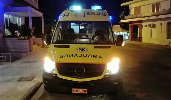 Καραμπόλα στην Κρήτη με τραυματίες - Εγκλωβίστηκαν δύο άτομα