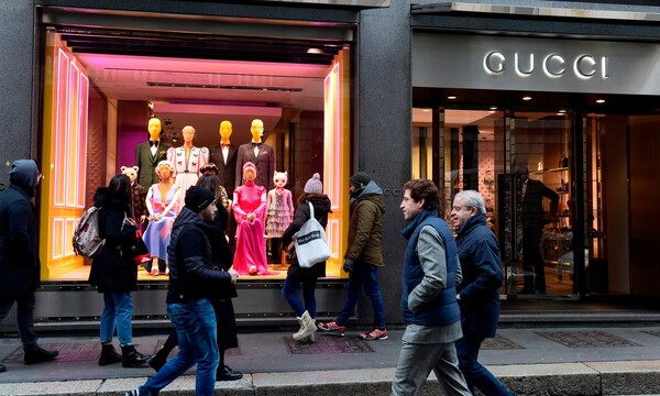 Ο οίκος Gucci επιβεβαιώνει ότι βρίσκεται στο στόχαστρο των αρχών για φοροδιαφυγή