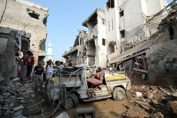 Υεμένη: Μαίνονται οι αεροπορικές επιδρομές από τη Σαουδική Αραβία μετά τον θάνατο του Σάλεχ