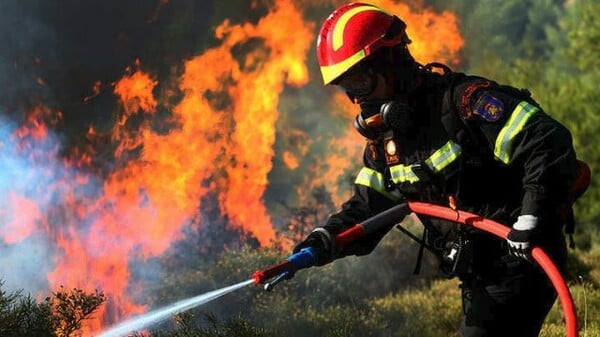 Παραμένει υψηλός ο κίνδυνος πυρκαγιάς- 25 φωτιές σε μια μέρα