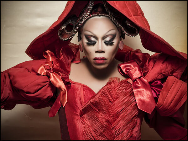 Πώς κατάφερε η RuPaul να γίνει μία απ' τις πιο επιδραστικές σούπερ-σταρ της δεκαετίας του '10