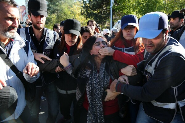 Τουρκία: 150 συλλήψεις για «προπαγάνδα» κατά της επιχείρησης στην Αφρίν της Συρίας