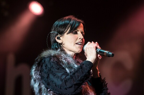 Η Dolores O'Riordan βρέθηκε νεκρή μέσα σε δωμάτιο ξενοδοχείου - Τι λέει η αστυνομία