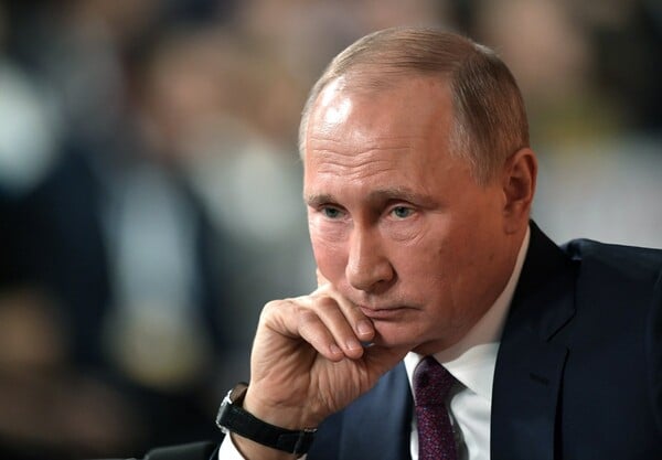 Ευρωομόλογα για τον επαναπατρισμό κεφαλαίων στην Ρωσία προτείνει ο Πούτιν