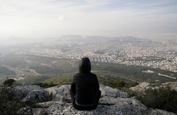 Ανοιξιάτικος ο καιρός το Σαββατοκύριακο: Πού θα φτάσει ο υδράργυρος