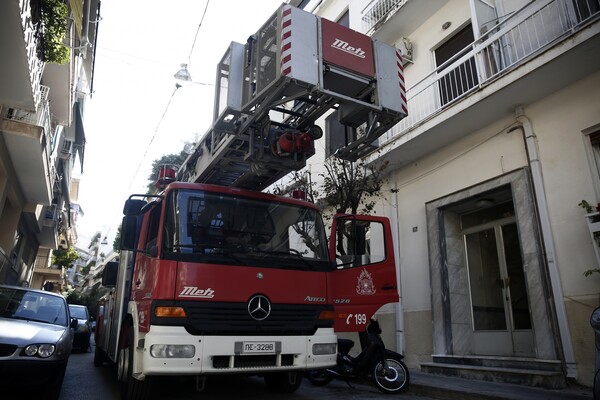 Μια γυναίκα νεκρή από πυρκαγιά σε διαμέρισμα στο κέντρο της Αθήνας