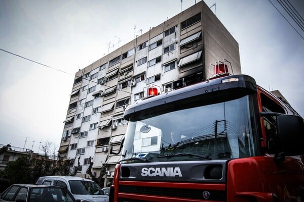 «Βοήθεια καίγομαι» φώναζε ο άτυχος άντρας που έχασε τη ζωή του στην πυρκαγιά στο Περιστέρι