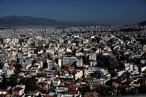 Ξεκινούν και πάλι οι πλειστηριασμοί - Στο «σφυρί» 266 ακίνητα την Τετάρτη