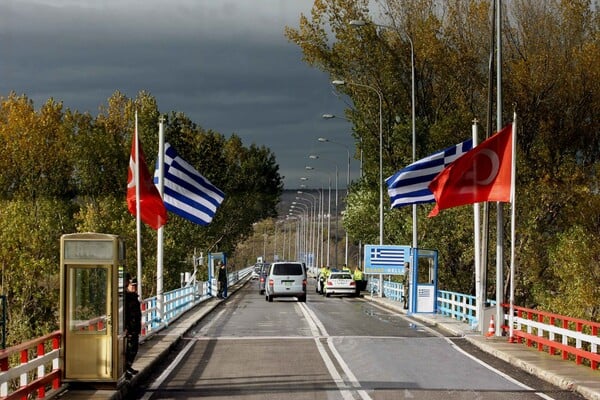 Έρευνα: Τι πιστεύουν οι Έλληνες για τις σχέσεις με την Τουρκία