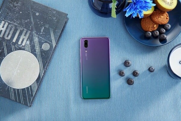 Το νέο Huawei P20 Twilight είναι εδώ για να σε συναρπάσει