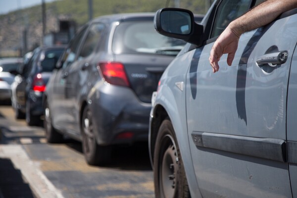Έρευνες για κύκλωμα έκδοσης διπλωμάτων οδήγησης στην Κέρκυρα - Έπαιρναν μίζες επί 17 χρόνια