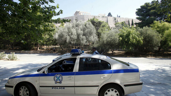 Πάνω από 200 συλλήψεις στην Ακρόπολη και το κέντρο της Αθήνας τον Αύγουστο