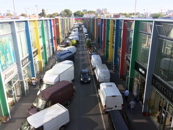 Aubervilliers City. The giant Chinese Emporium.