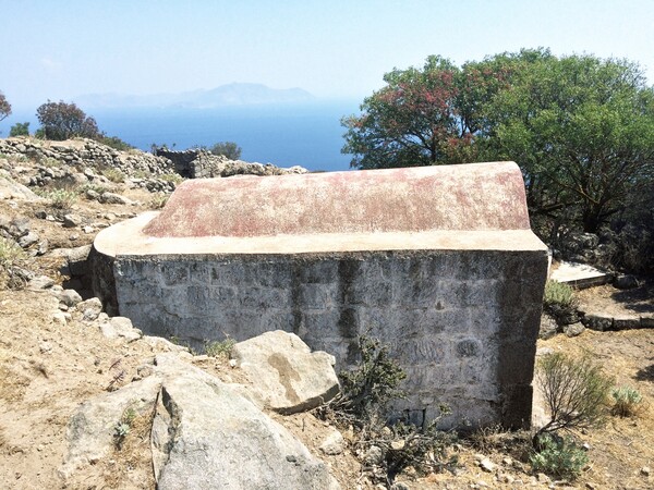 Η Αγία Τριάδα του 14ου αι. στη Νίσυρο