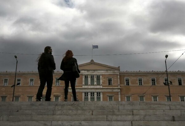 Με βροχές, καταιγίδες και άστατο καιρό ξεκινά η εβδομάδα