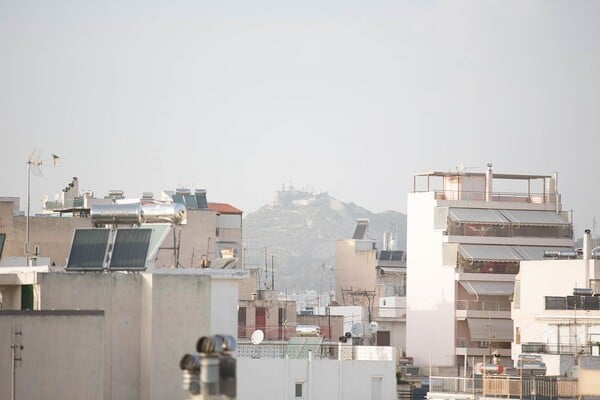 Αφρικανική σκόνη, βροχές και μικρή άνοδος θερμοκρασίας