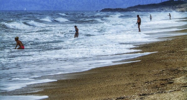 Ο καιρός σήμερα: Ζέστη και μποφόρ