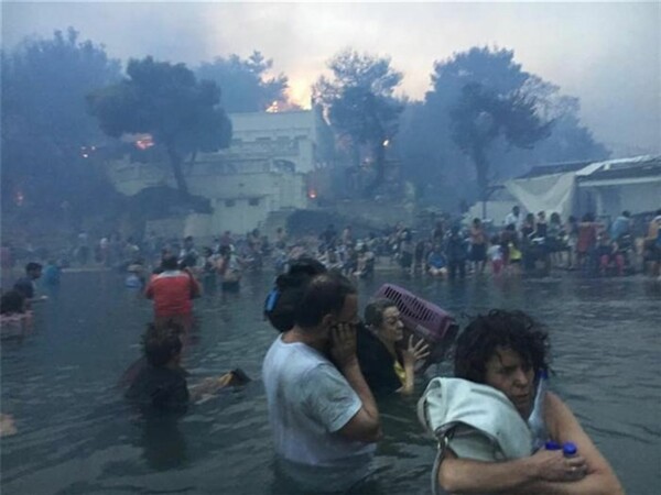 Τέσσερις πυρόπληκτοι πανεπιστημιακοί ζητούν την απόδοση ποινικών ευθυνών για την τραγωδία στο Μάτι